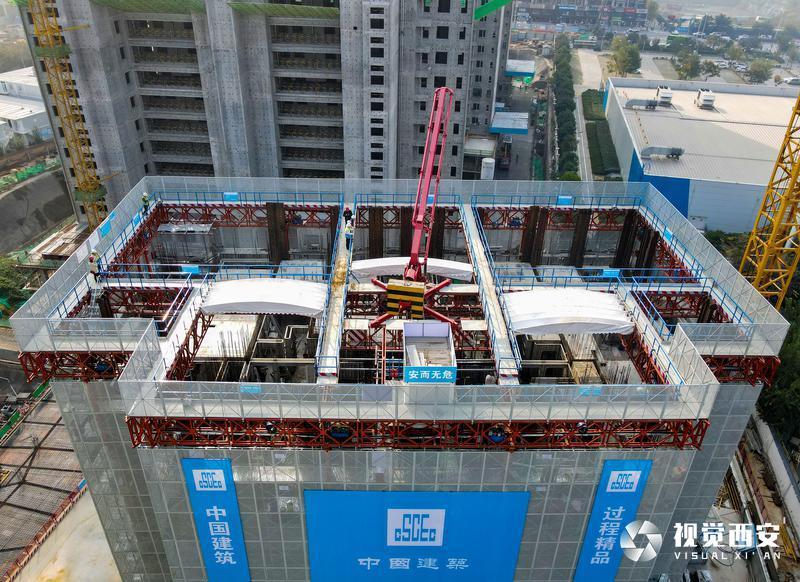 “盖楼神器”如何将施工现场变成智能化移动建造工厂？——建筑智能化系统设计深度解读