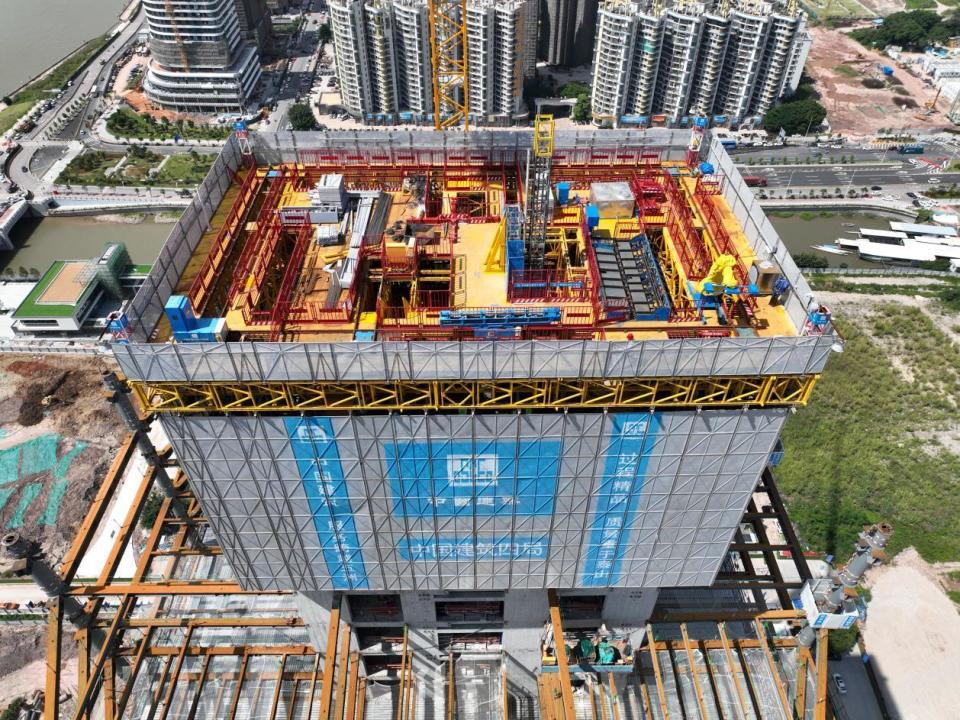 智慧构筑绿色高度 全国首座超高层金级碳中和建筑闪耀中国建筑科技展